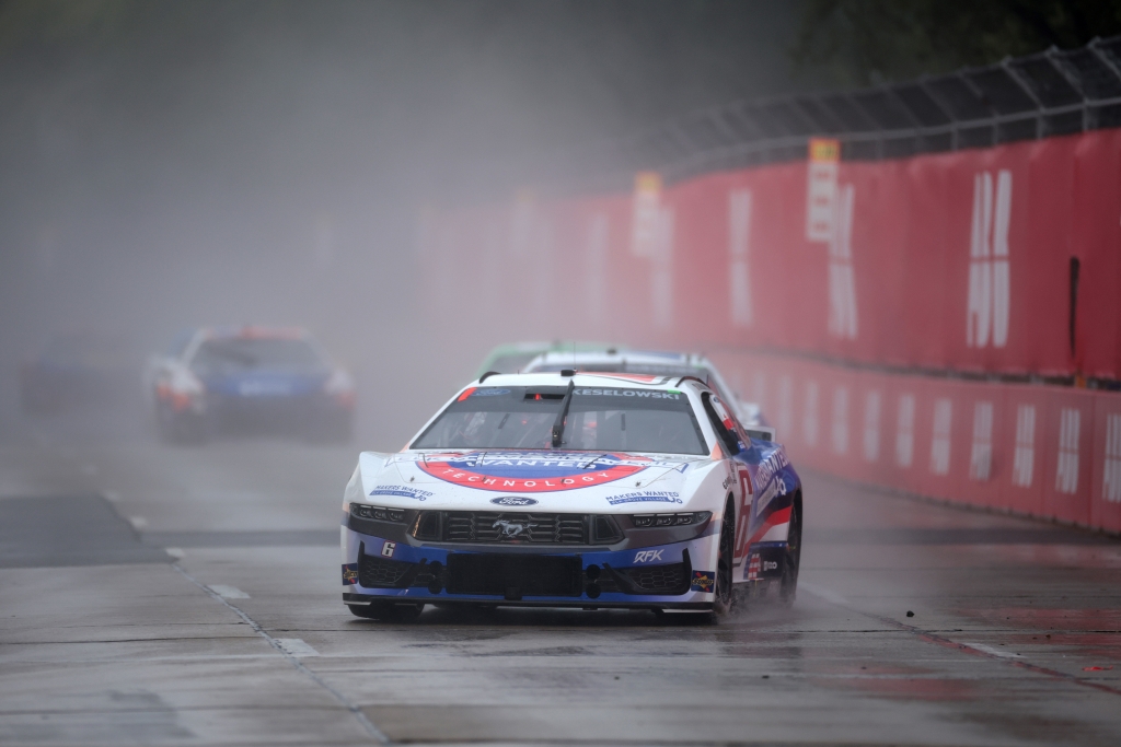 Keselowski Finishes 18th at Chicago Street Race - The Official Site of ...